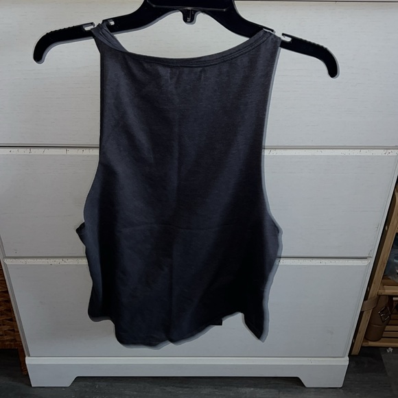 MUSCLE TEE SIZE LARGE FOR WOMEN - Picture 2 of 5